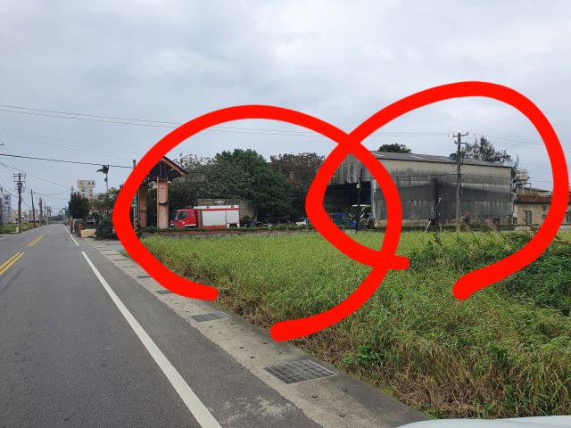 廠房大型外牆 可架大型看板 往返機場航 市區 工業區 車流多